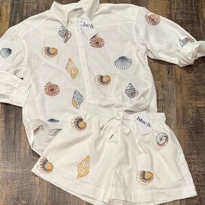 White and Blue Button Down Shirt/Shorts linen-blend set with Seashell Print